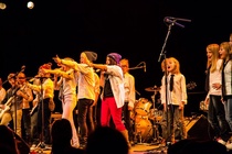 Linnainmaan koulu 5a Kaamoksenkarkoitus karkelot 2012